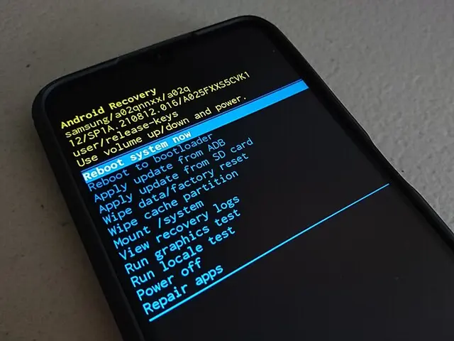 Přepnout do nouzového režimu je jednoduché. Není třeba nic nastavovat ani instalovat.