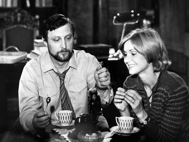 V seriálu Nemocnice na kraji města se představilo mnoho známých hereckých osobností. V seriálu Nemocnice na kraji města se představilo mnoho známých hereckých osobností.