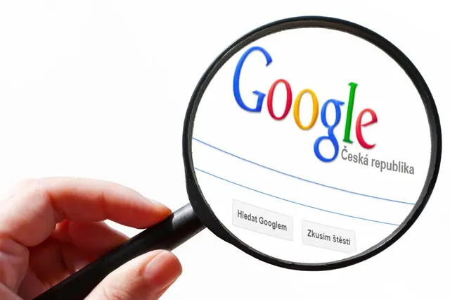 Pokud máte aktivní funkci hlasového asistenta, může dojít k nahrání vaší konverzace. K těmto datům má pak Google přístup. Pokud máte aktivní funkci hlasového asistenta, může dojít k nahrání vaší konverzace. K těmto datům má pak Google přístup.